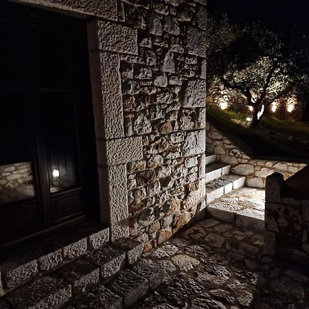 Focalion Castle Luxury Suites Pyrgos Dirou Экстерьер фото
