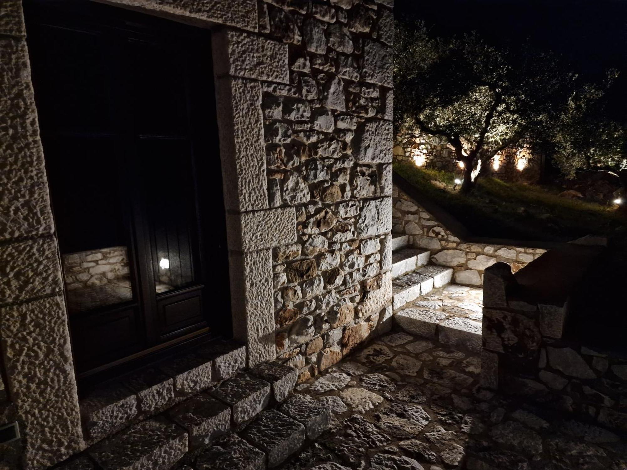 Focalion Castle Luxury Suites Pyrgos Dirou Экстерьер фото