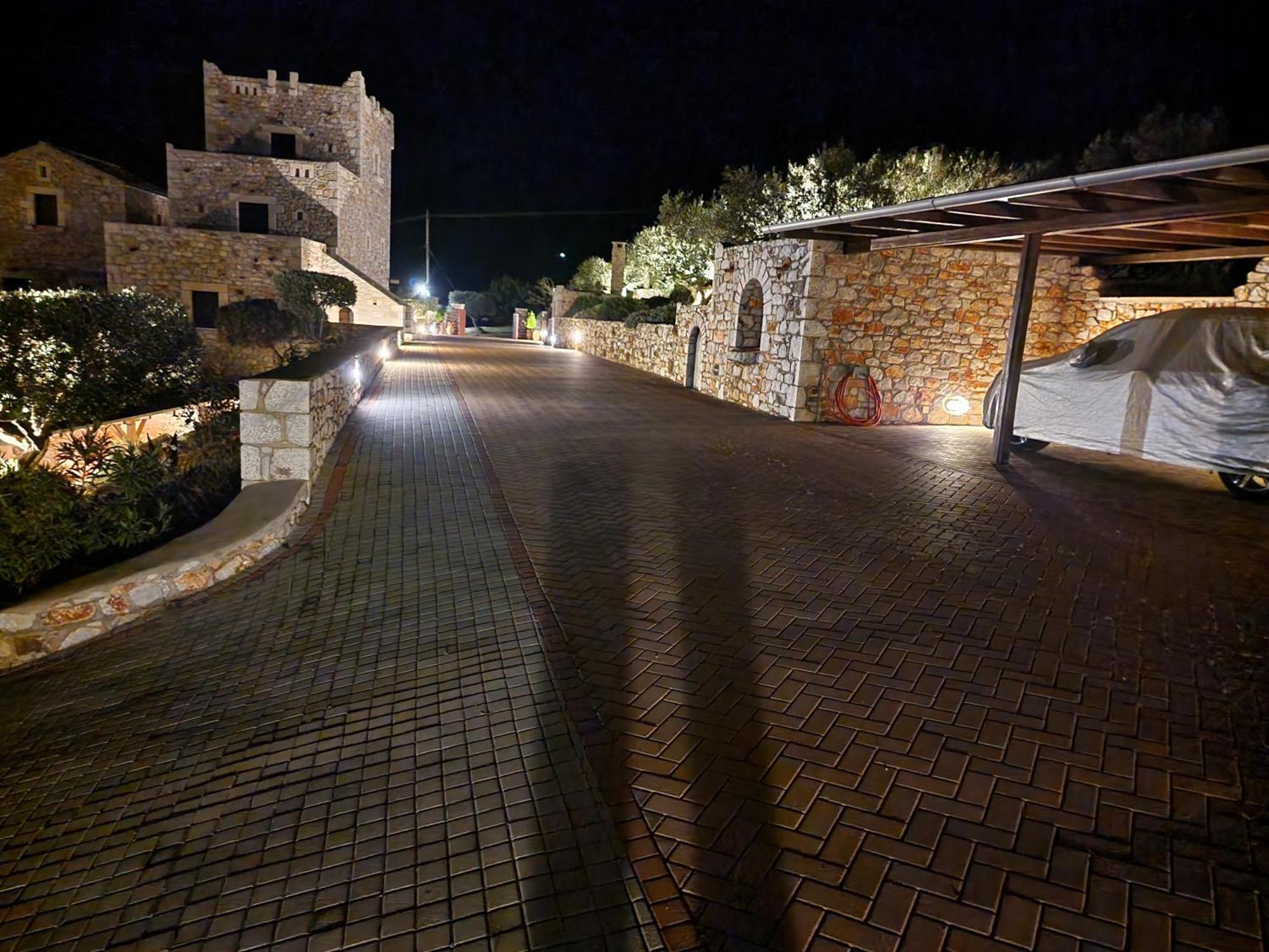 Focalion Castle Luxury Suites Pyrgos Dirou Экстерьер фото