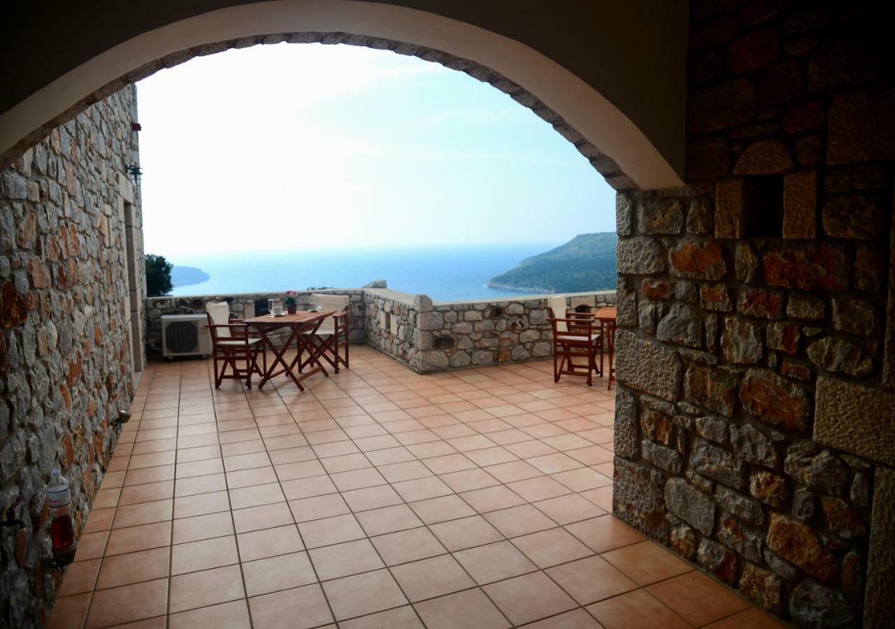 Focalion Castle Luxury Suites Pyrgos Dirou Экстерьер фото