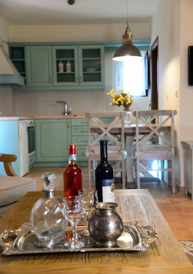Focalion Castle Luxury Suites Pyrgos Dirou Экстерьер фото