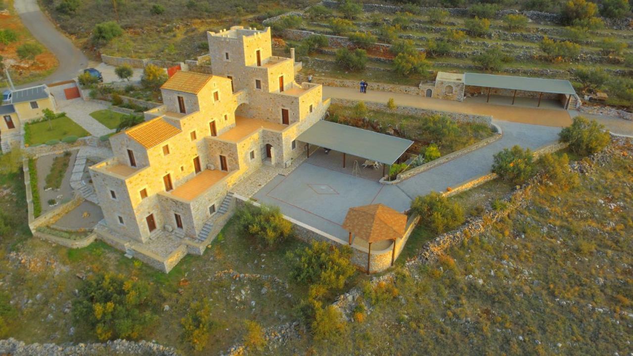 Focalion Castle Luxury Suites Pyrgos Dirou Экстерьер фото